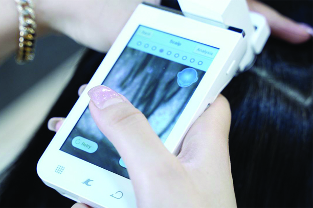 آنالیز پوست کف سر